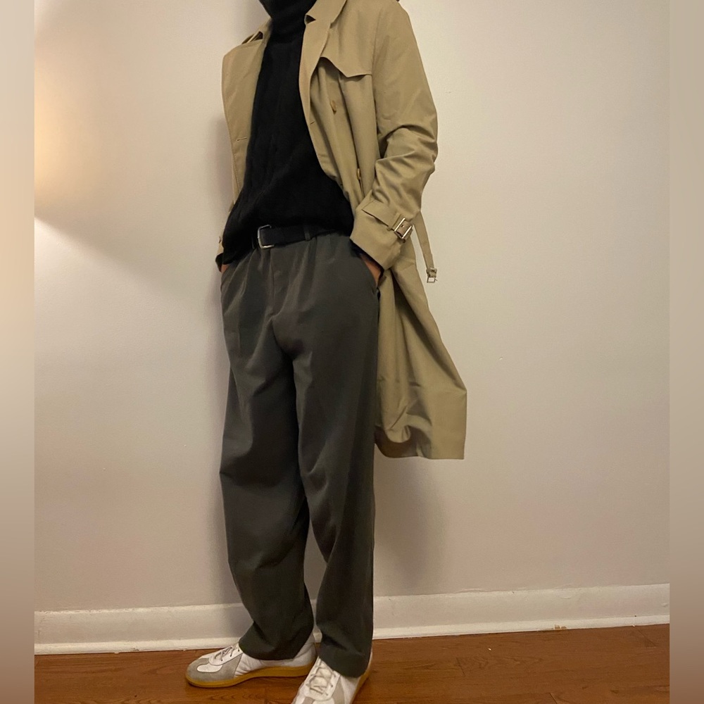 Vintage tan trench coat Size M